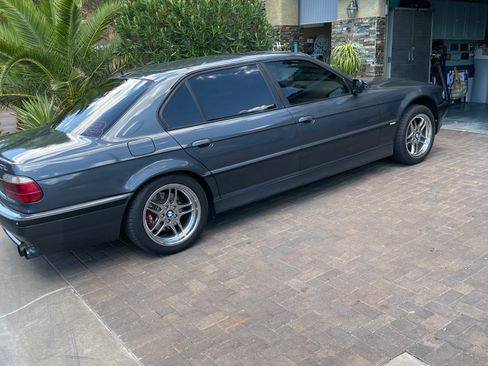 Used 2001 BMW 740iL image 16