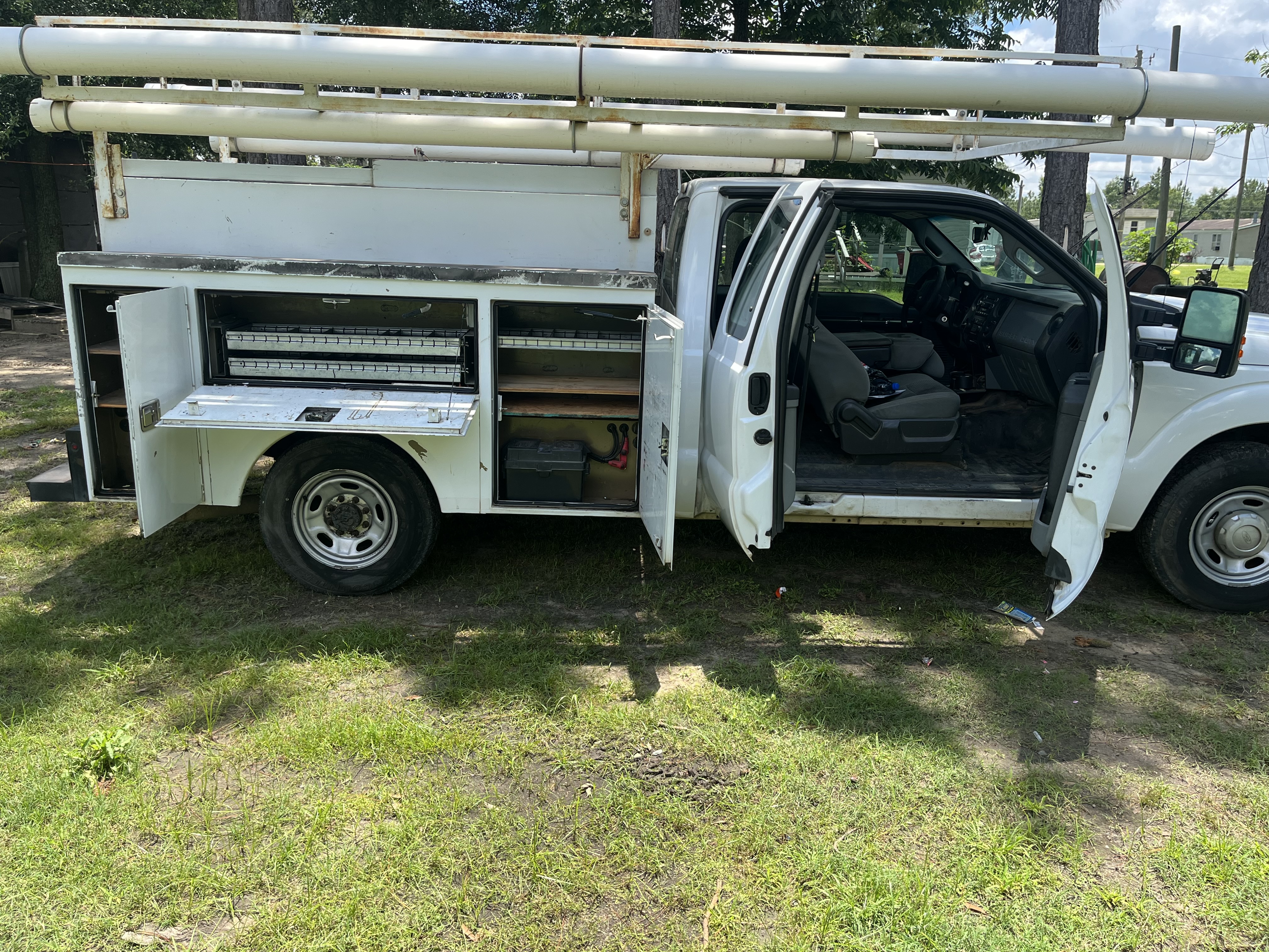 Used 2015 Ford F250 XL w/ Power Equipment Group RWD image 5