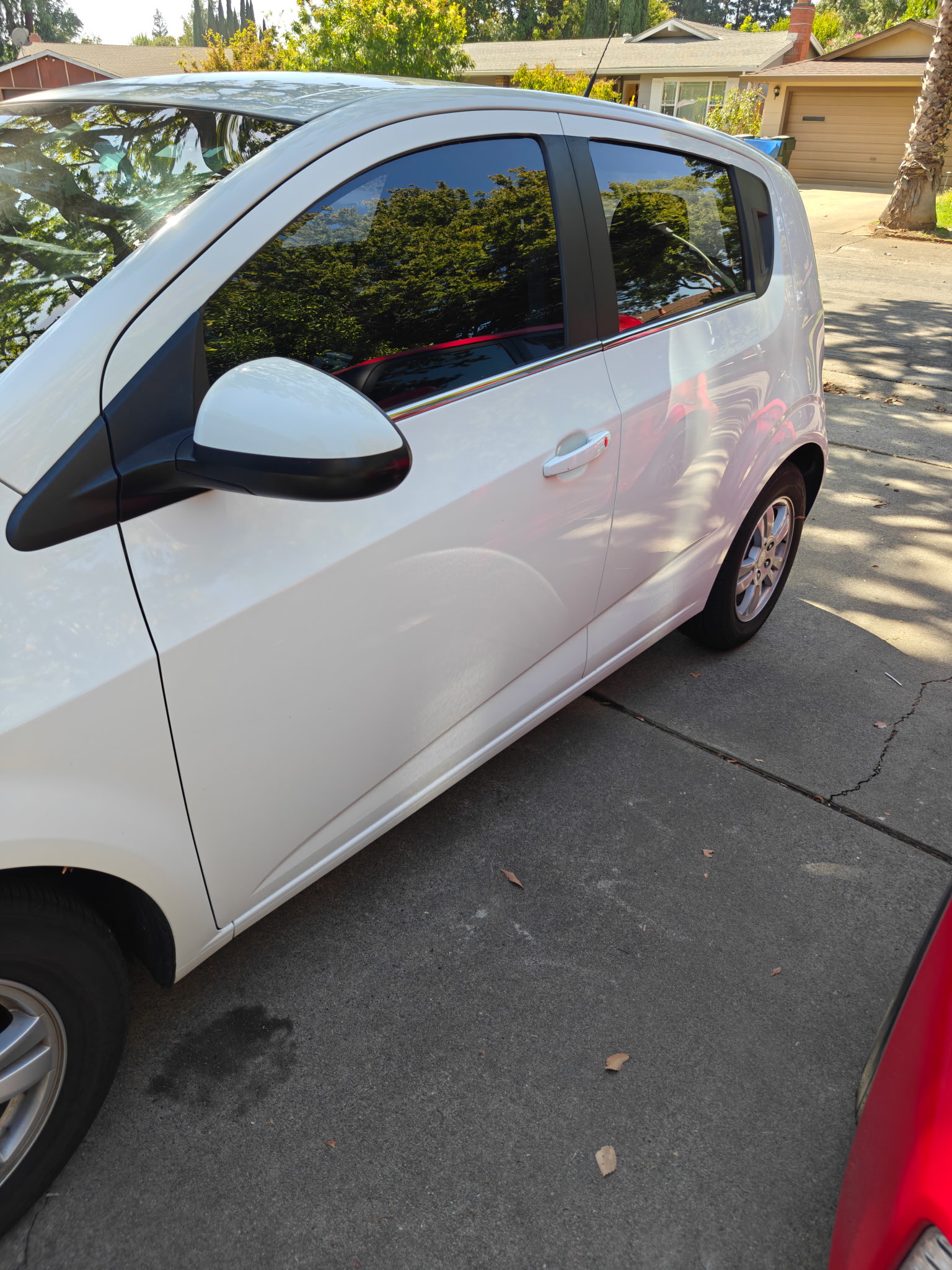 Used 2013 Chevrolet Sonic LT FWD image 2