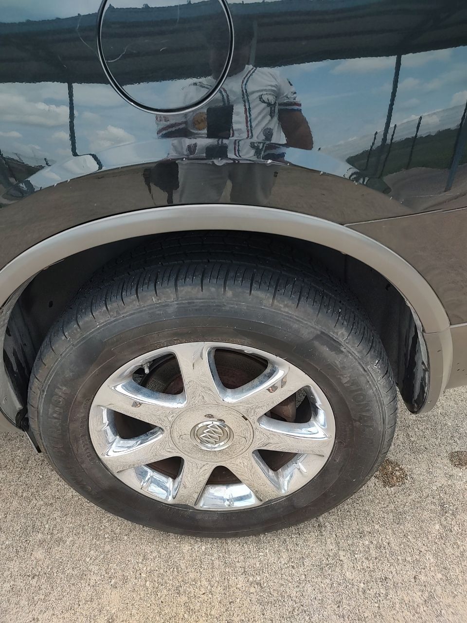 Used 2008 Buick Enclave CXL w/ Luxury Package FWD image 16