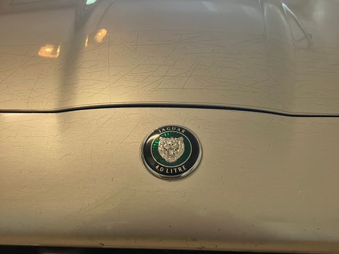 Used 2001 Jaguar XK8 Convertible image 4