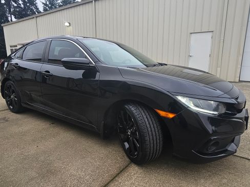 Used 2020 Honda Civic Sport image 10