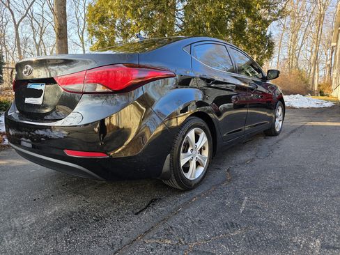 Used 2016 Hyundai Elantra Value Edition image 2