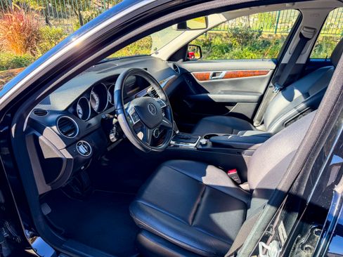Used 2012 Mercedes-Benz C 300 4MATIC Sedan image 9