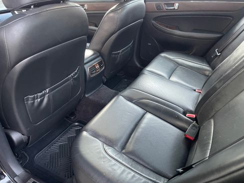 Used 2009 Hyundai Genesis 4.6 w/ Technology Pkg 5 image 5