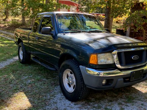 Used 2004 Ford Ranger XLT image 2
