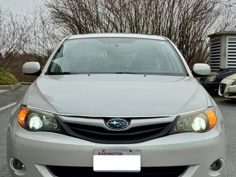 Used 2010 Subaru Impreza 2.5i image 1