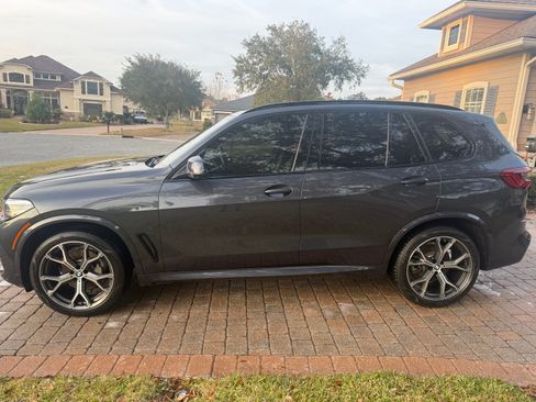 Used 2019 BMW X5 xDrive40i w/ M Sport Package image 4