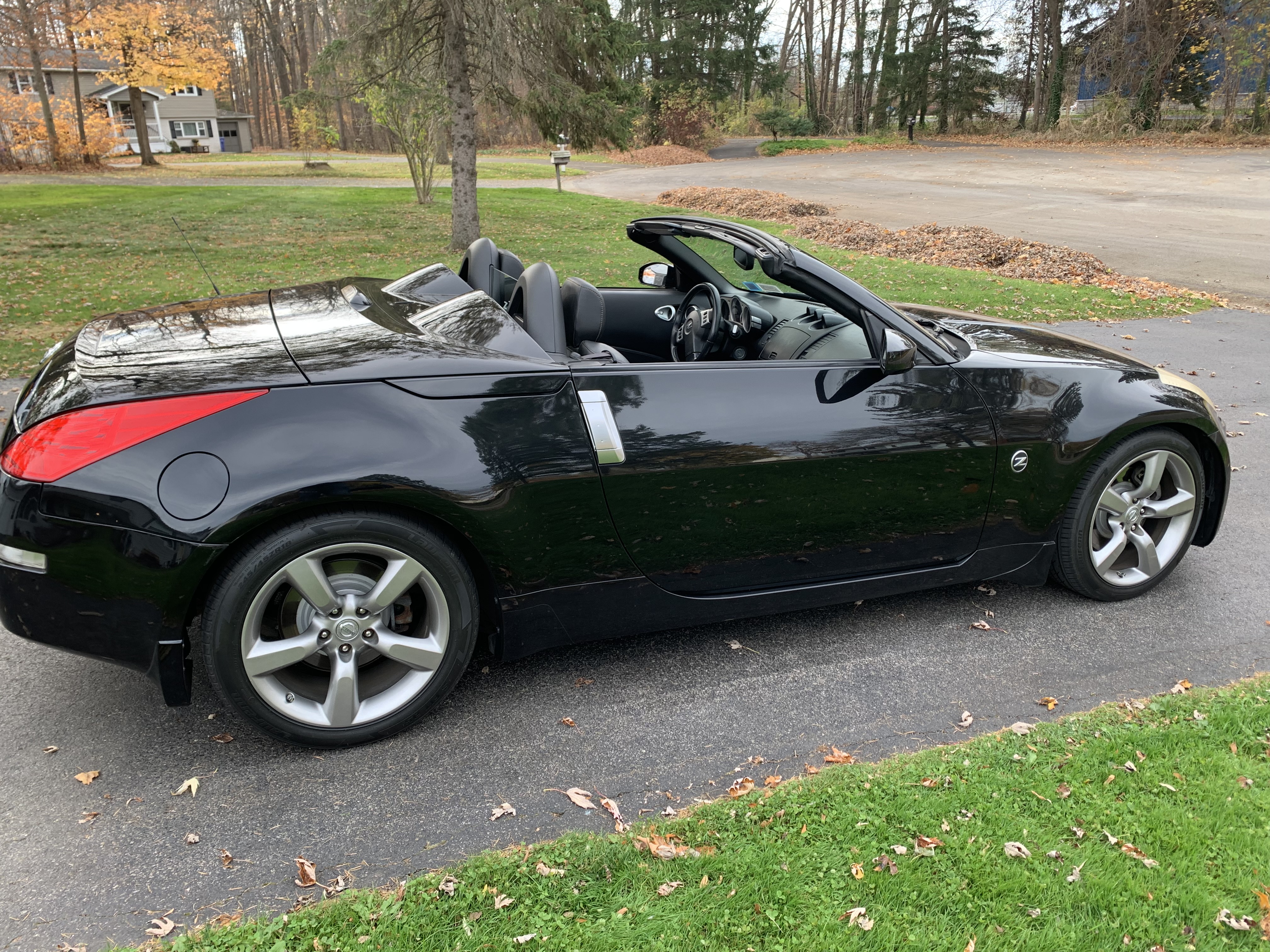 Used 2006 Nissan 350Z Touring RWD image 13