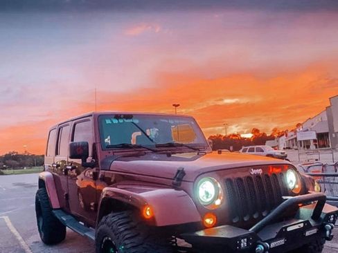 Used 2007 Jeep Wrangler Unlimited Sahara image 1