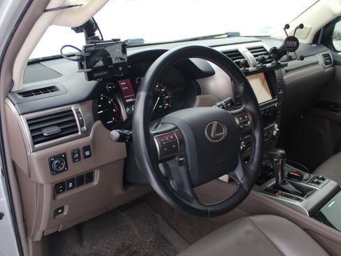 Used 2016 Lexus GX 460 460 Sport Utility 4D image 14