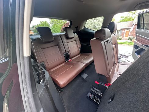 Used 2021 Volkswagen Atlas SEL R-Line image 15