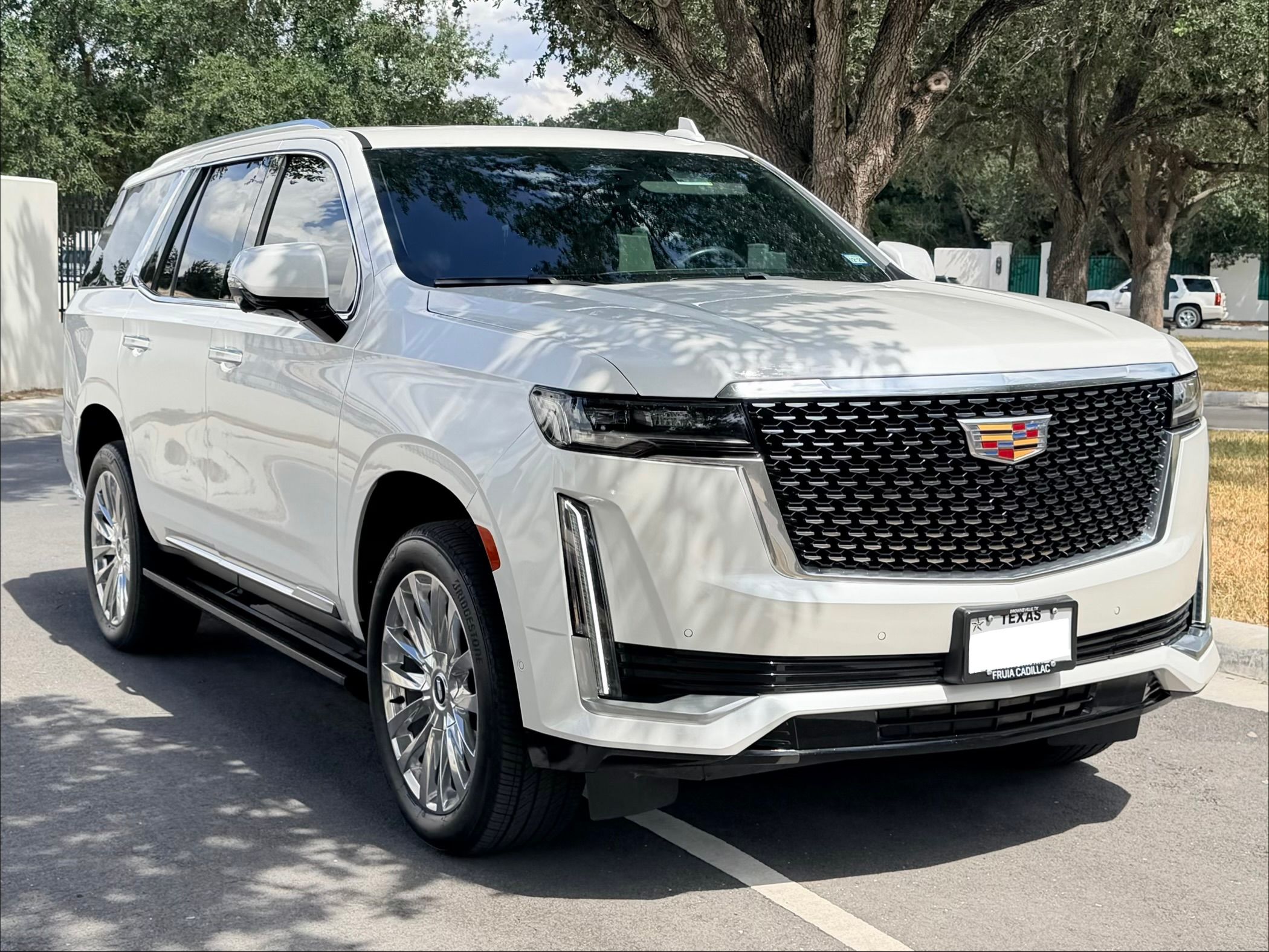 Used 2024 Cadillac Escalade Premium Luxury w/ Performance Package RWD image 1