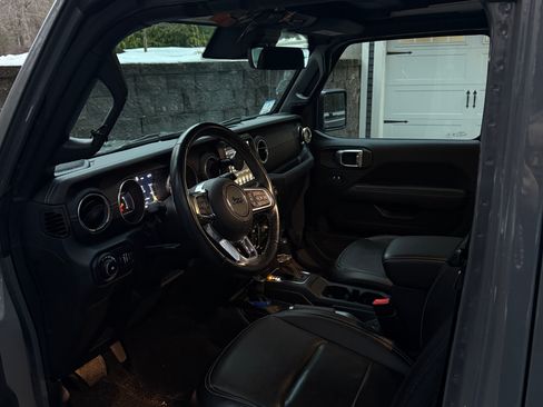 Used 2021 Jeep Wrangler Unlimited Sahara image 8