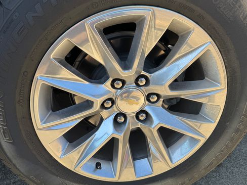 Used 2021 Chevrolet Tahoe Premier AWD/4WD image 17