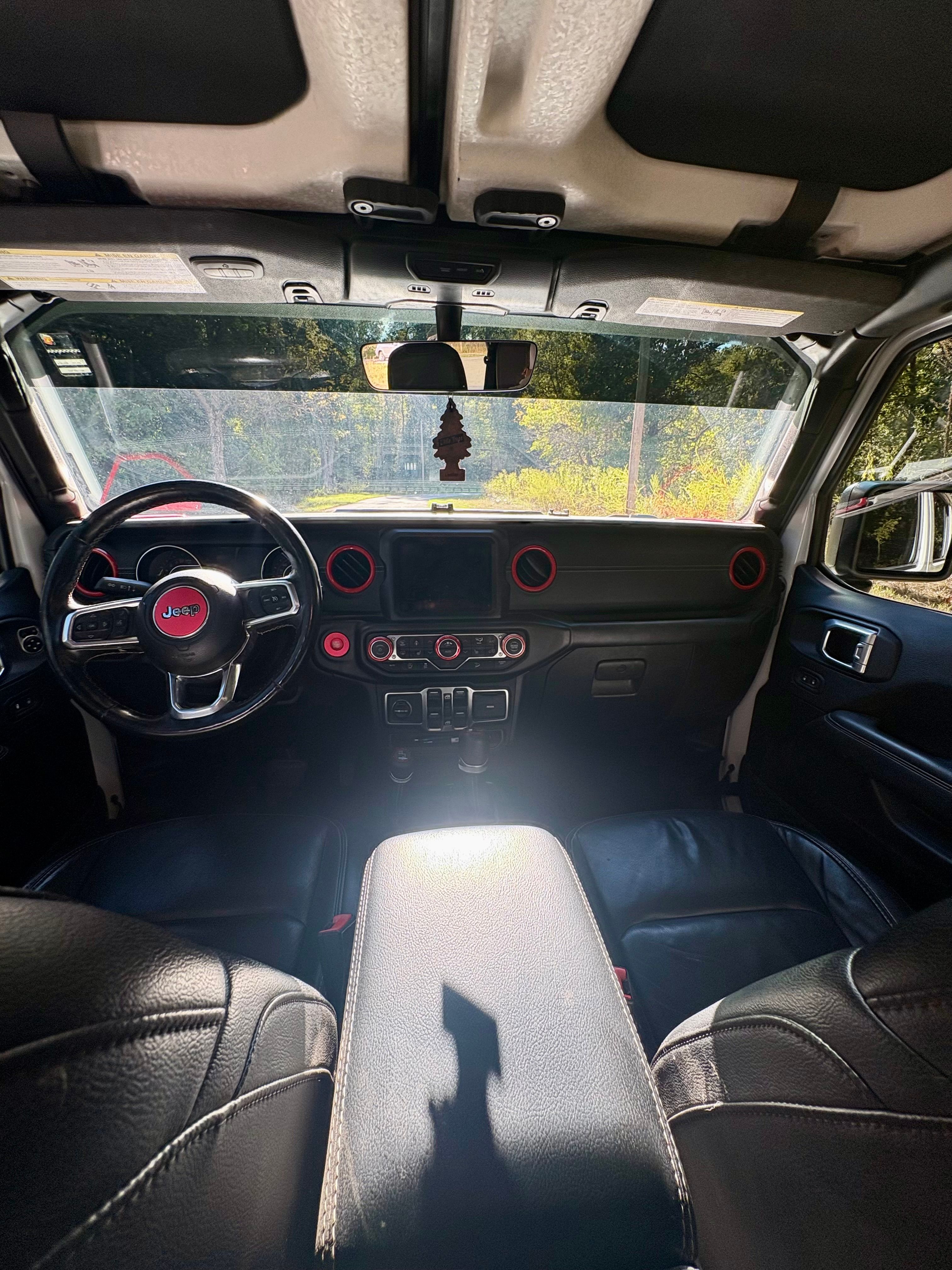 Used 2019 Jeep Wrangler Unlimited Sahara AWD/4WD image 11