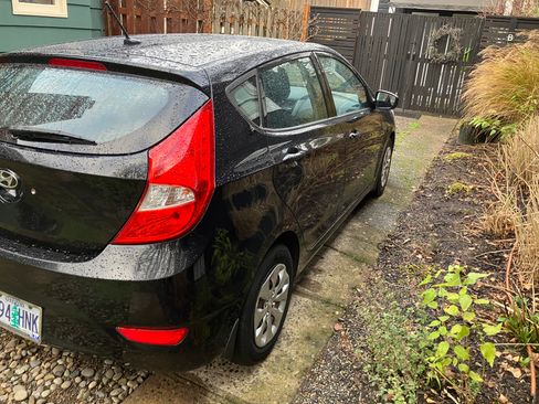 Used 2015 Hyundai Accent GS image 4