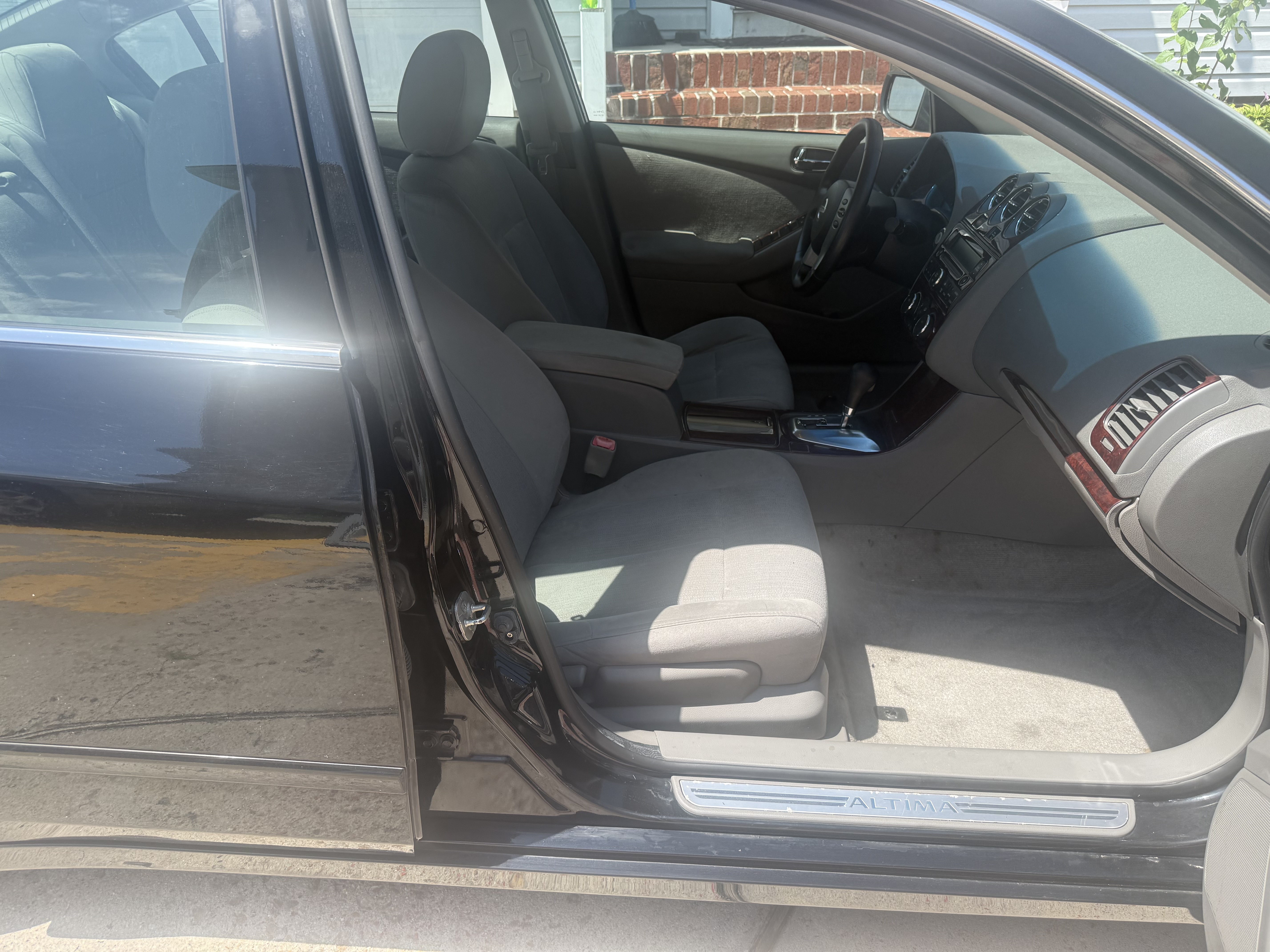 Used 2012 Nissan Altima 2.5 S FWD image 17