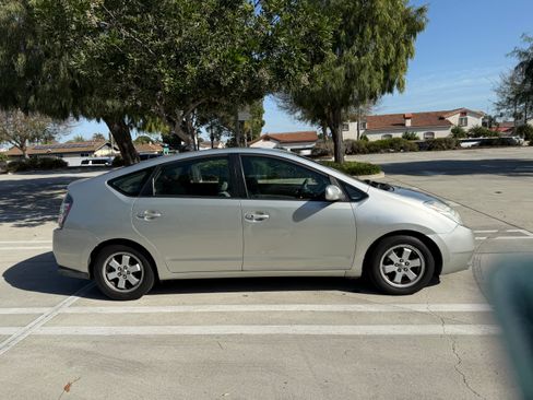 Used 2004 Toyota Prius image 5