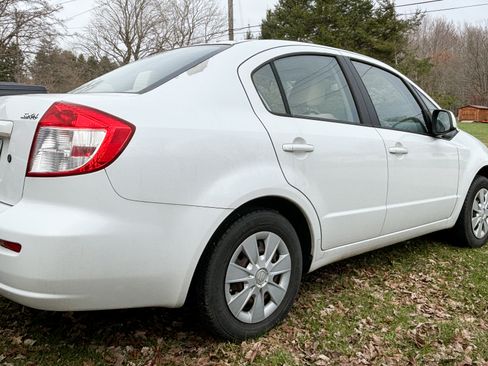 Used 2012 Suzuki SX4 LE image 12
