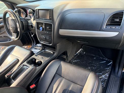 Used 2018 Dodge Grand Caravan GT image 13