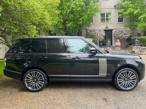 Used 2020 Land Rover Range Rover HSE AWD/4WD image 4