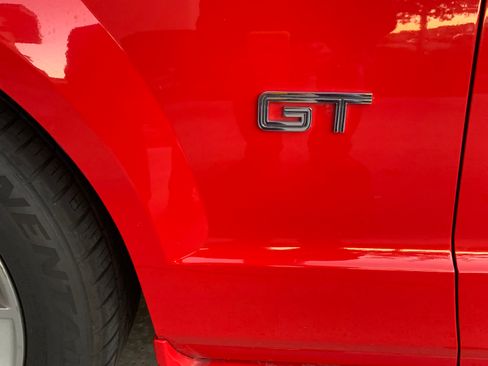 Used 2006 Ford Mustang GT Premium image 5