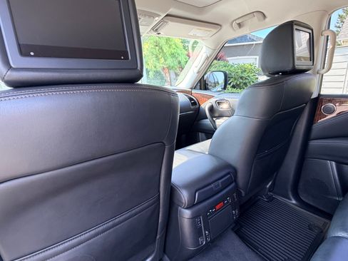 Used 2020 Nissan Armada Platinum AWD/4WD image 9
