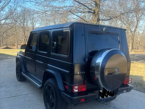 Used 2017 Mercedes-Benz G 550 image 4