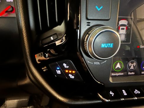 Used 2017 Chevrolet Silverado 1500 LTZ Z71 w/ LTZ Plus Package image 15