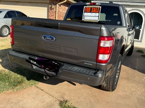 Used 2022 Ford F150 XL w/ STX Appearance Package RWD image 9