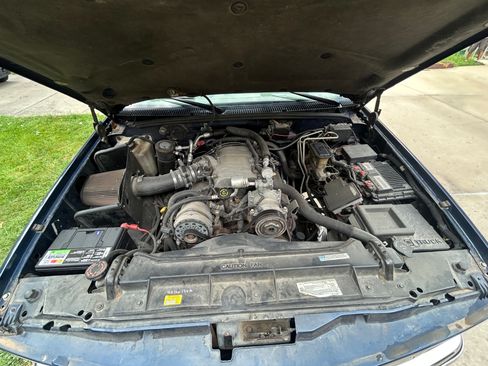 Used 1996 GMC Suburban 2500 AWD/4WD image 31