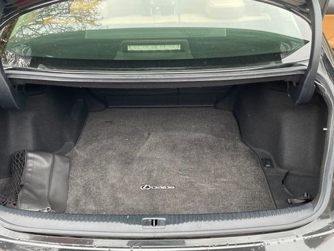 Used 2017 Lexus IS 300 AWD image 15