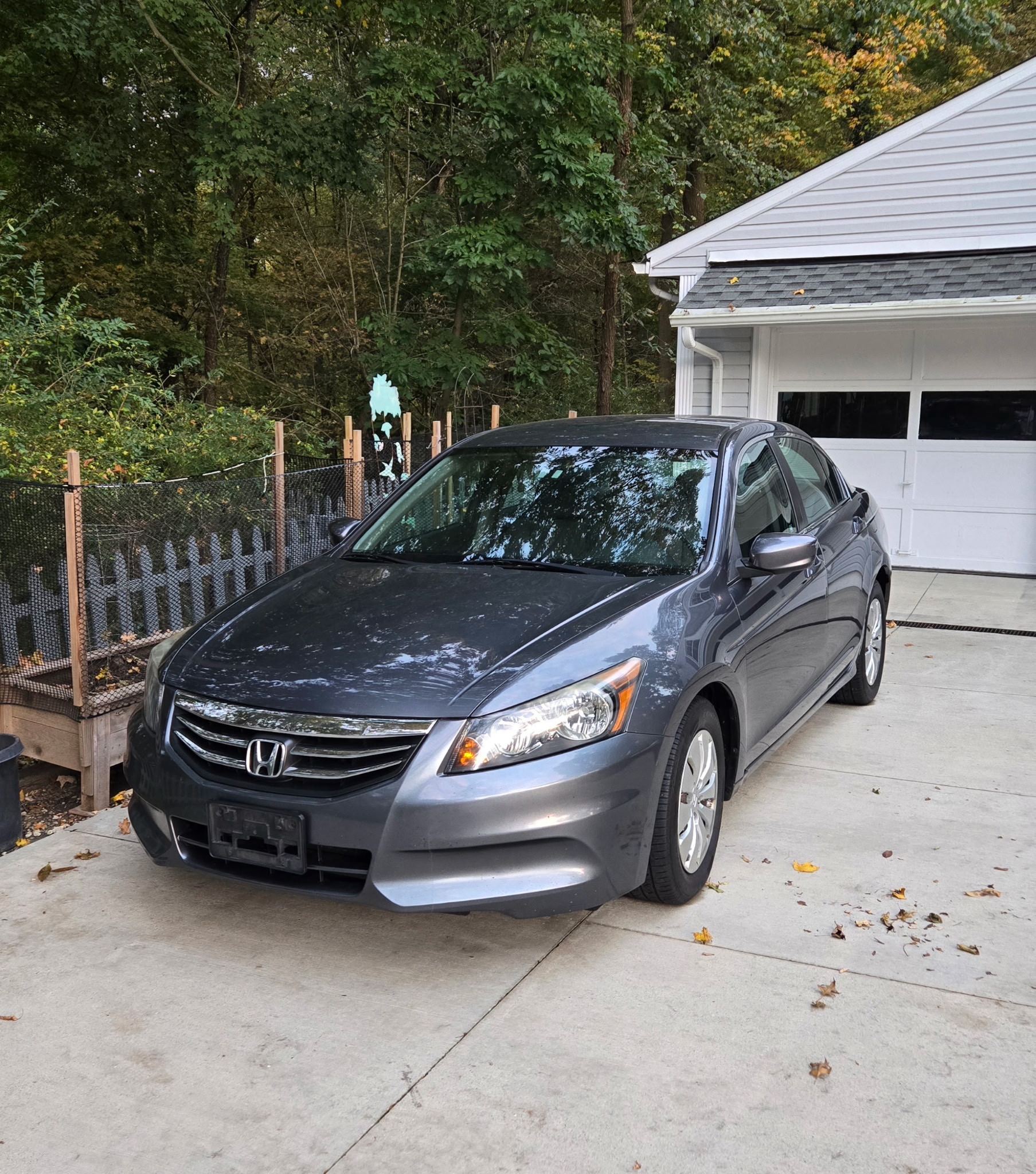 Used 2011 Honda Accord LX image 2
