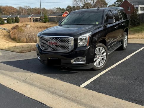 Used 2016 GMC Yukon Denali w/ Open Road Package AWD/4WD image 1