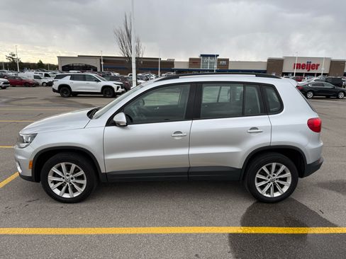 Used 2017 Volkswagen Tiguan Limited w/ Premium Package image 2