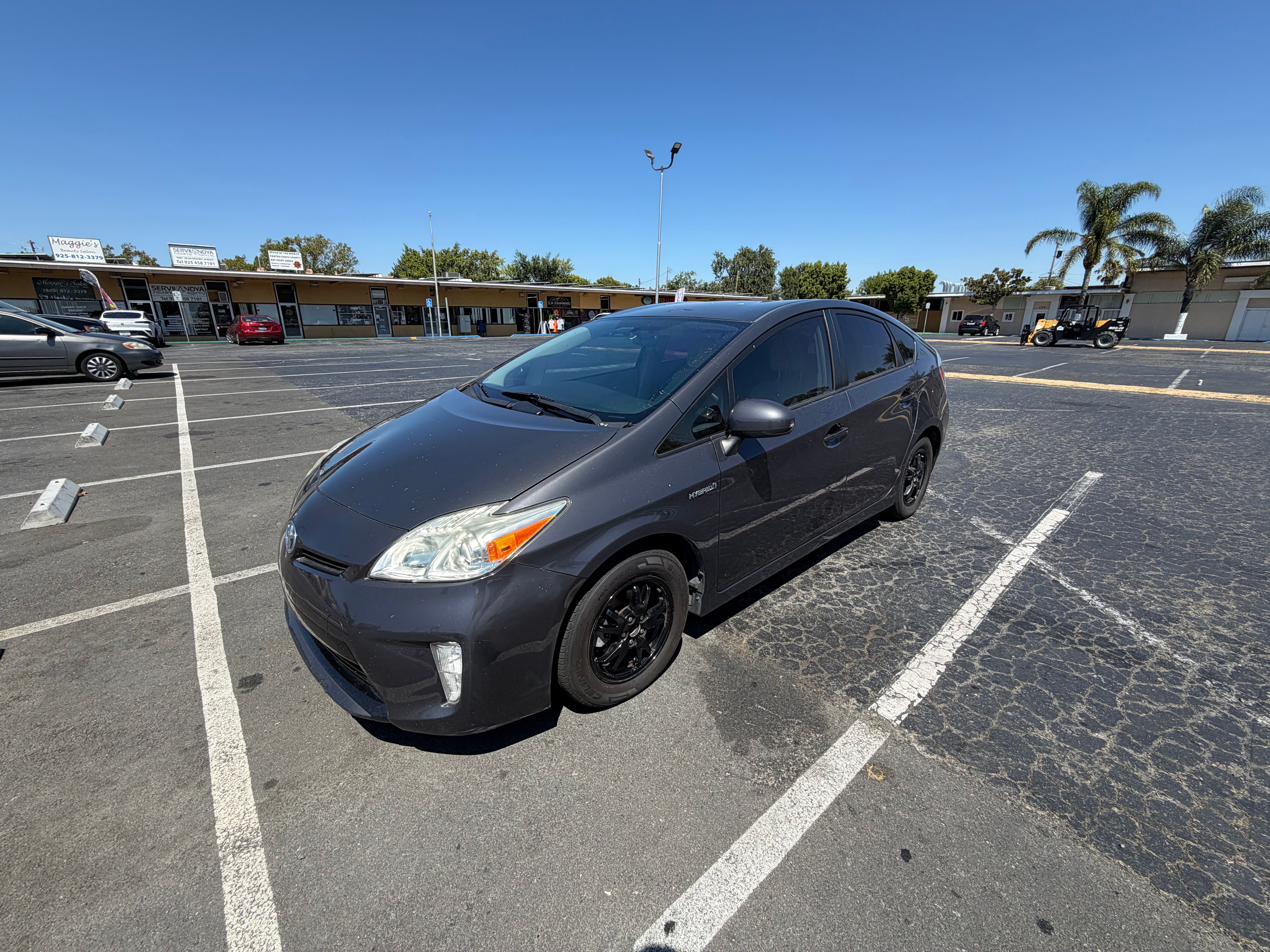 Used 2014 Toyota Prius Three FWD image 6