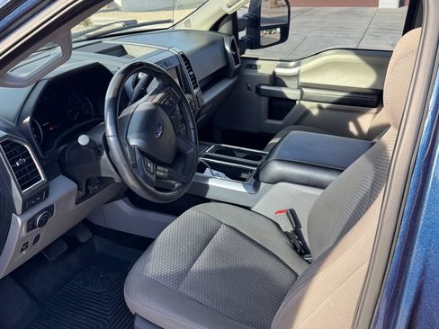 Used 2018 Ford F150 XLT w/ Equipment Group 302A Luxury image 9