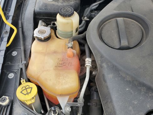 Used 2013 Chrysler 200 Limited w/ Sun/Sound Group image 14