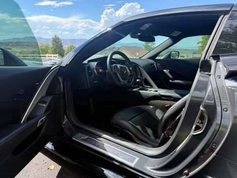 Used 2017 Chevrolet Corvette Grand Sport RWD image 14