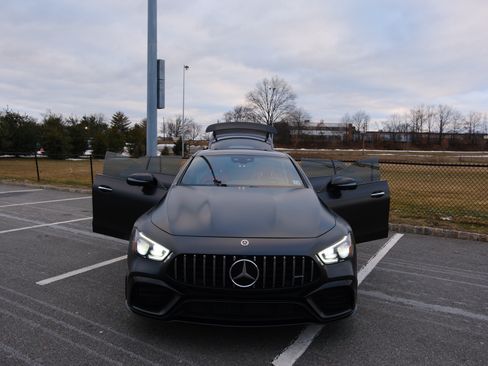 Used 2021 Mercedes-Benz AMG GT 63 image 11