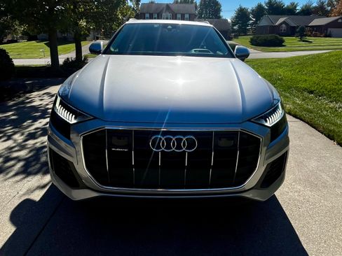 Used 2019 Audi Q8 Prestige AWD/4WD image 2