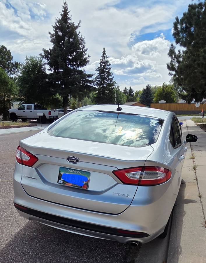 Used 2014 Ford Fusion SE FWD image 5