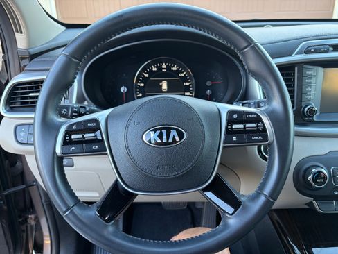 Used 2019 Kia Sorento EX AWD/4WD image 11