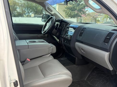 Used 2012 Toyota Tundra 2WD Double Cab w/ Tow Pkg image 6