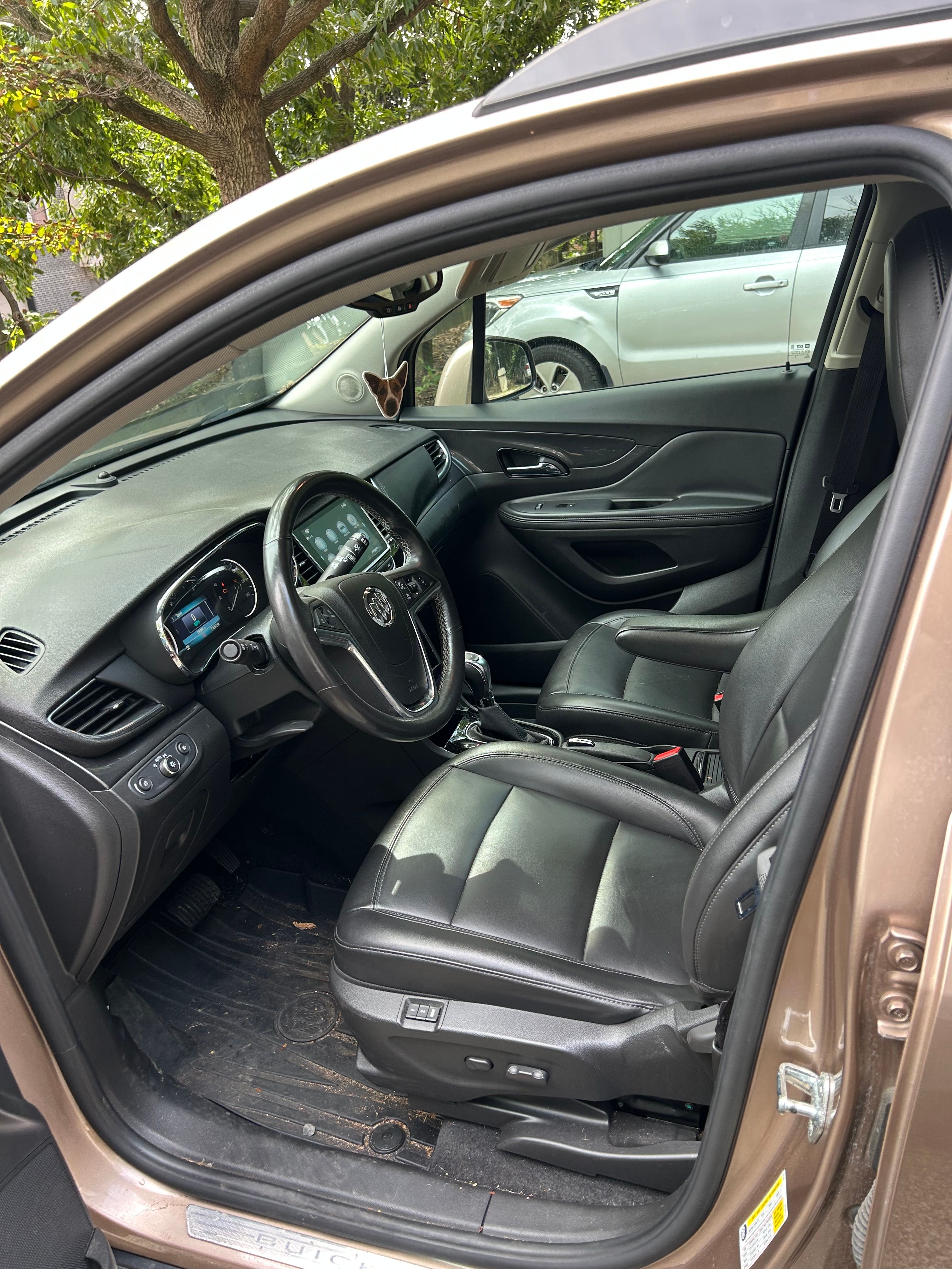 Used 2019 Buick Encore Essence AWD/4WD image 6