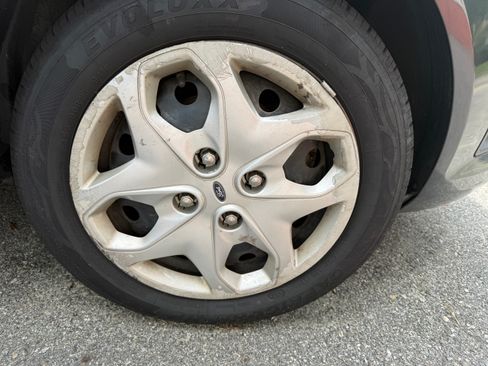 Used 2011 Ford Fiesta S FWD image 16