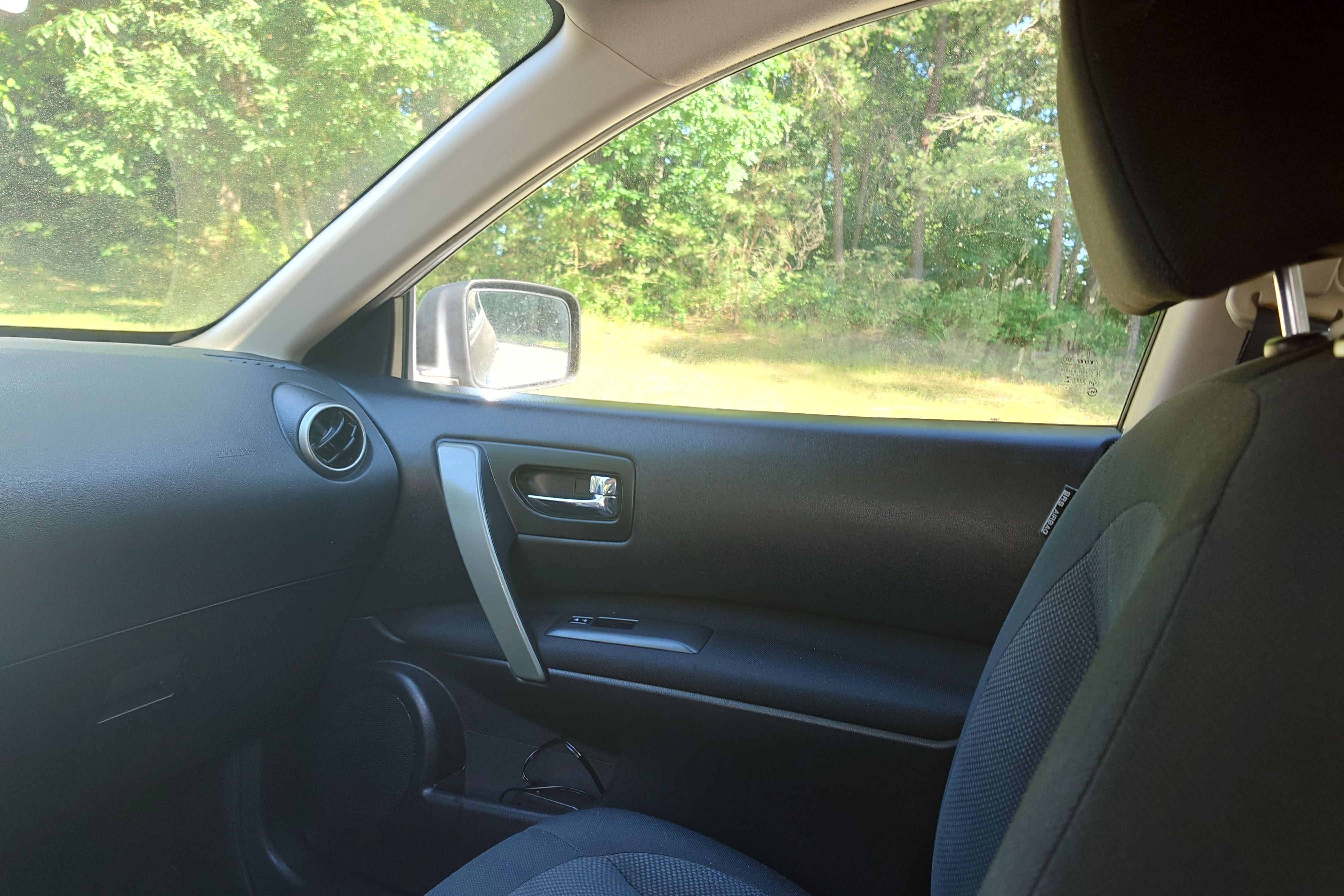Used 2011 Nissan Rogue S AWD/4WD image 11