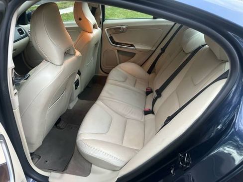 Used 2012 Volvo S60 T5 image 11