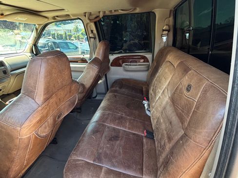 Used 2003 Ford F350 King Ranch image 11